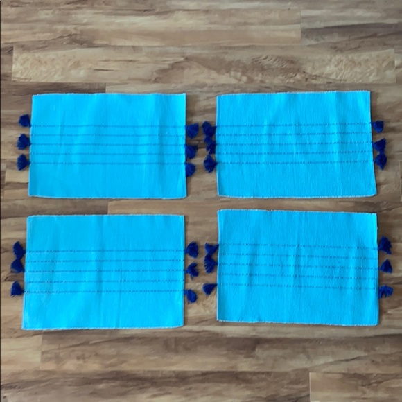 Pier 1 Teal and Blue Tassel Placemats - Picture 4 of 13